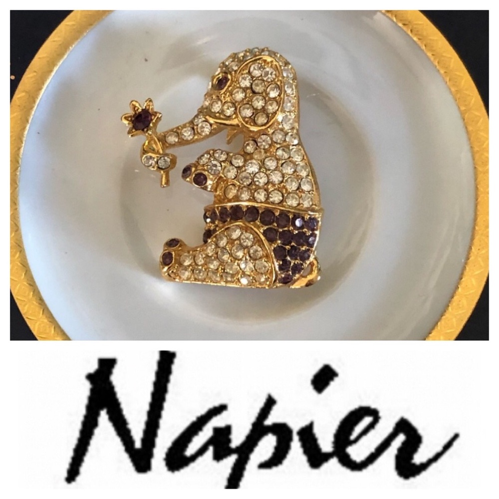 Vintage NAPIER BABY ELEPHANT Brooch ~ BOOK PIECE ✨
